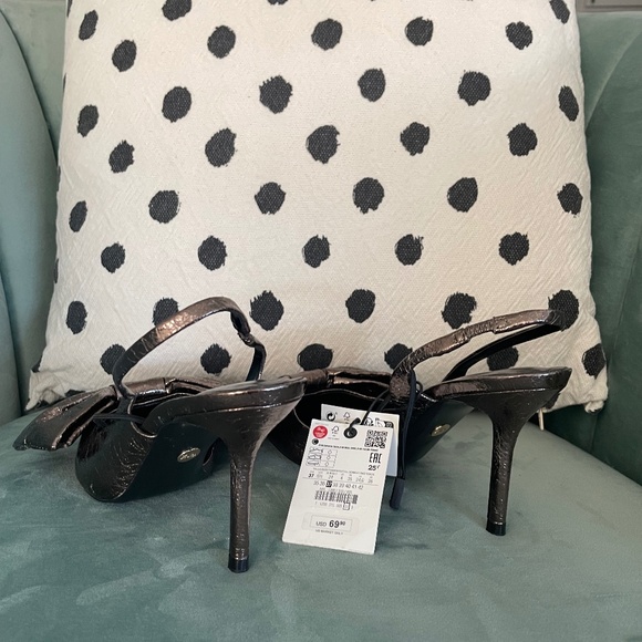 Zara metallic grey bow slingback heels in 6.5 - Picture 7 of 7